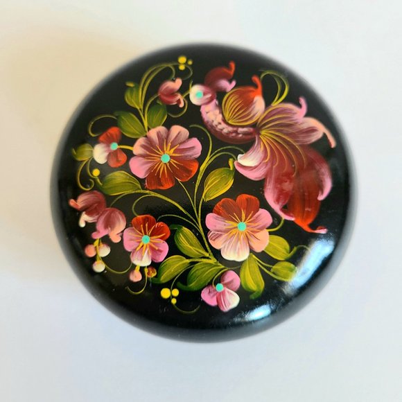 Hand painted jewelry box. - Picture 1 of 3